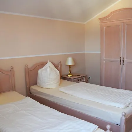 Gaestehaus Barese Bed & Breakfast 3*