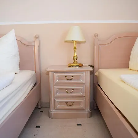 Gaestehaus Barese Bed & Breakfast