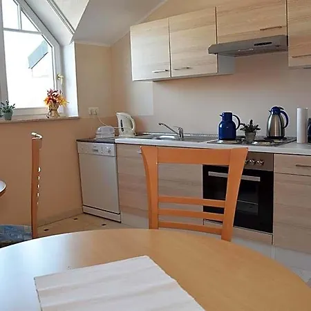 Gaestehaus Barese Oda ve Kahvaltı Bad Münder am Deister